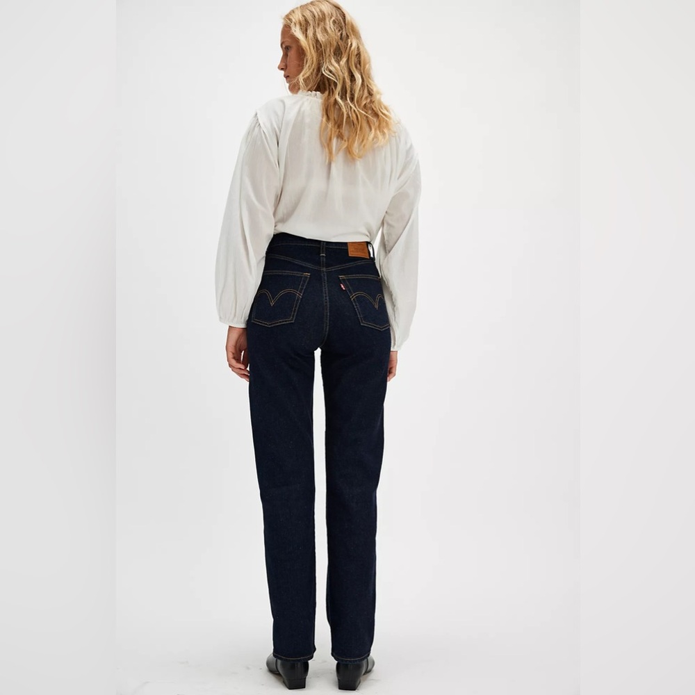 Levi’s Ribcage Full-Length Jeans in Small Course - Picture 3 of 16